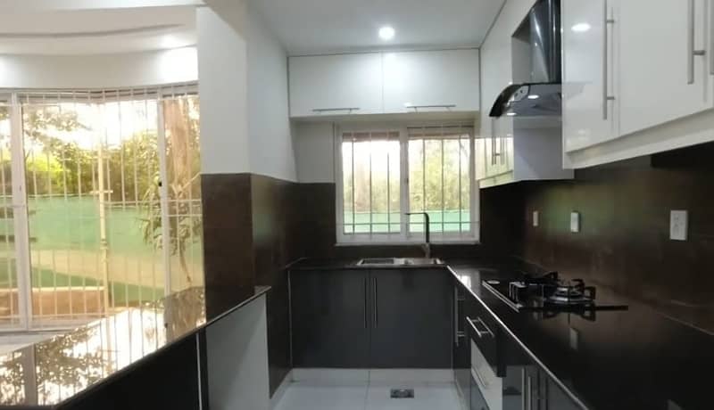 G-11/3 PHA C-Type Fully Renovated Tile Floor Flat For Sale 21