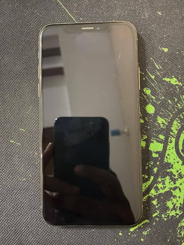 iPhone XS 64GB Gold FU 6