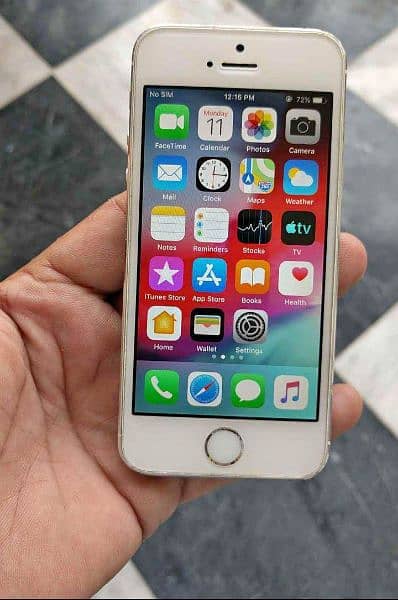 I phone 5s pta approved 64gb 0322,7573476 Whatsapp 1