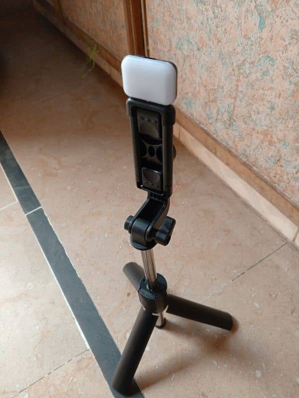 Tripod stand 1