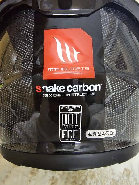 MT helmat snake carbon 4