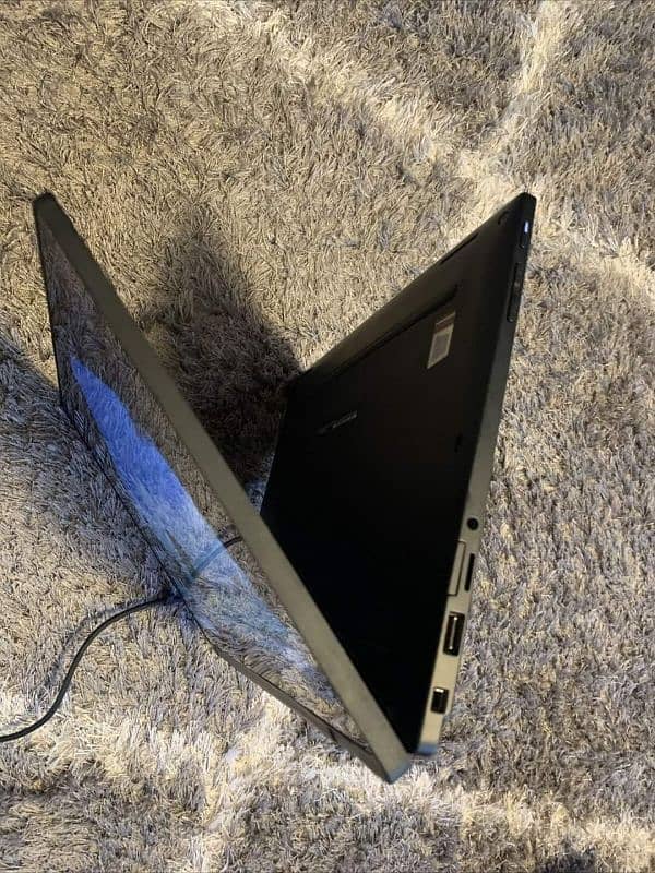 Dell Latitude 7390 Touch 2-in-1 Touch Screen 4