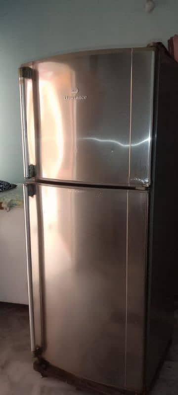 neat and clean refrigerator urgent sell original gas 2