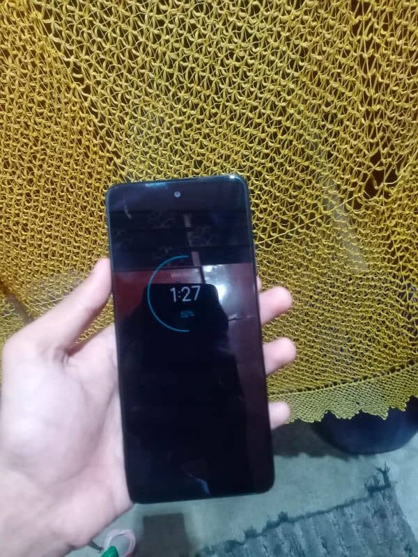 I'm Selling My Moto One 5G UW ace 0