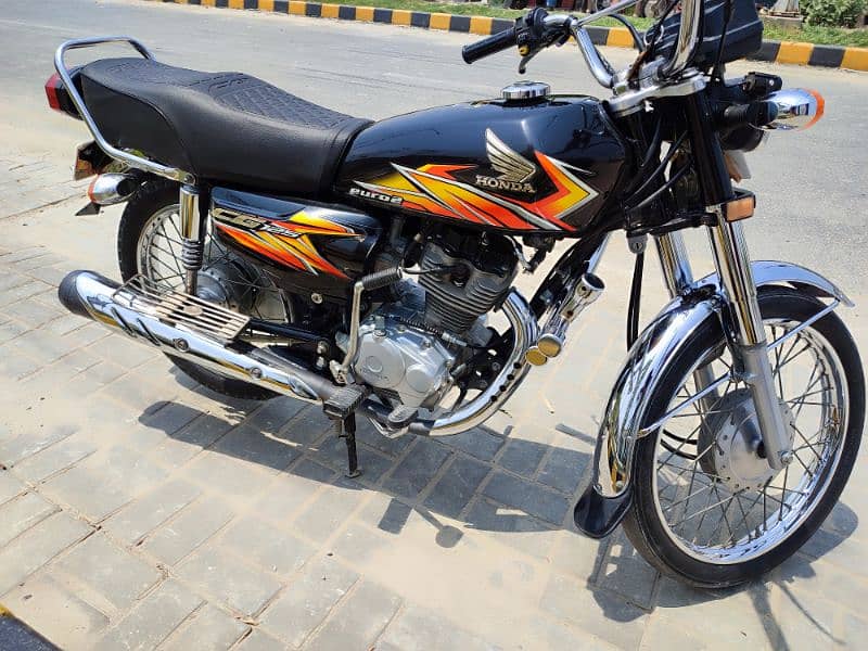 Honda 125 2021 Total Home used Geniune Bike 3