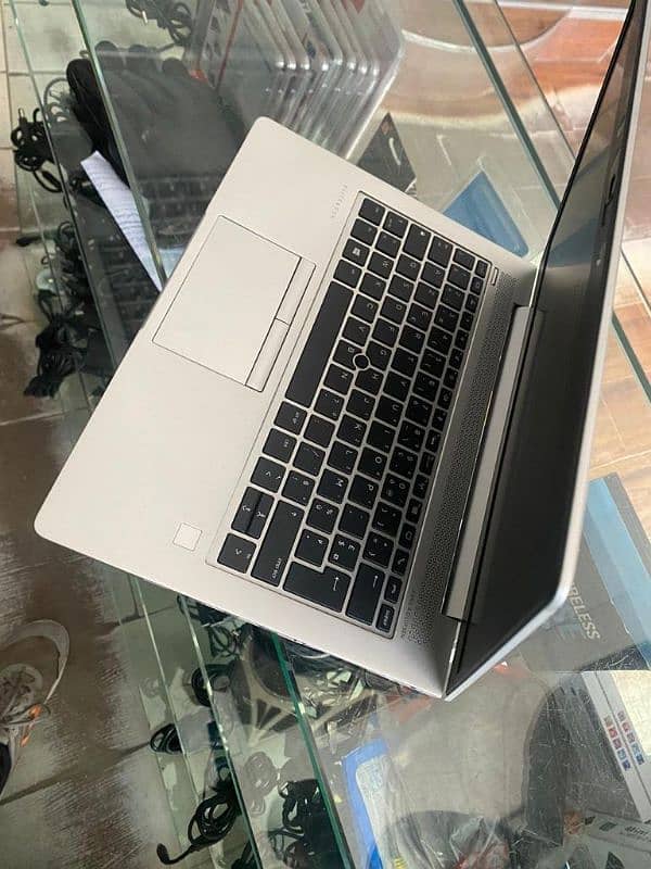 Hp elitebook 830 g5 1