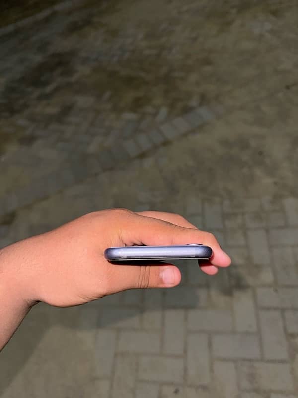 iphone 11 128GB URGENT SELL 2