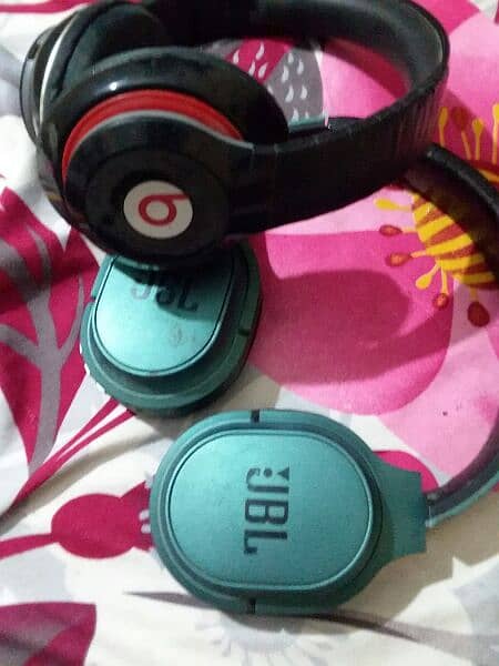 JBL Or Beats k Headphon Orignal used 2