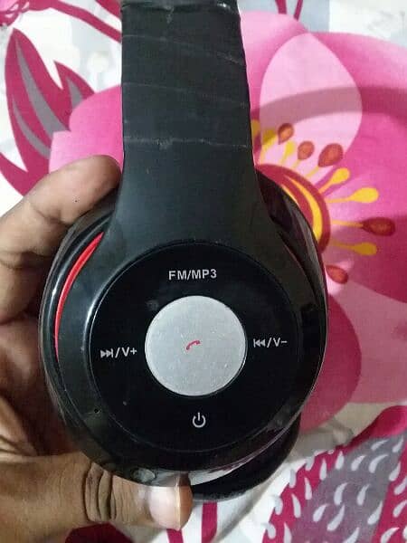 JBL Or Beats k Headphon Orignal used 7