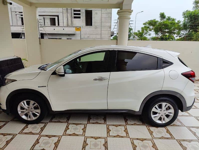 Honda Vezel 2014 Total Geniun 18