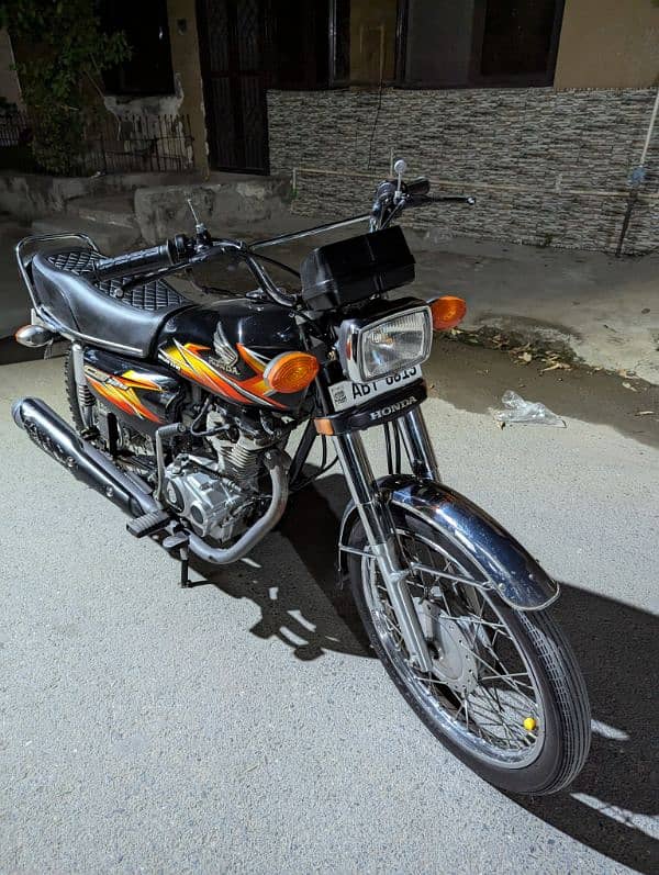 Used Honda CG 125 Black 5