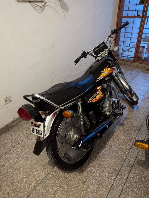 Used Honda CG 125 Black 9