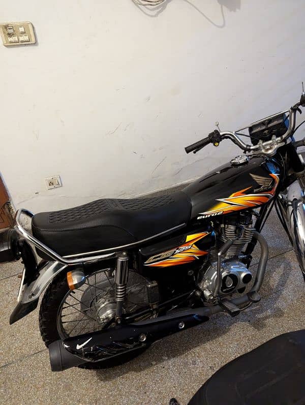 Used Honda CG 125 Black 10