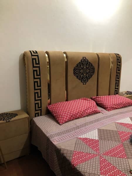 Bed, Side tables, dressing 2