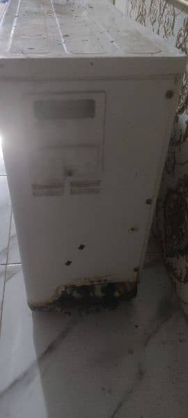 1 ton haier AC in good working conditions 5