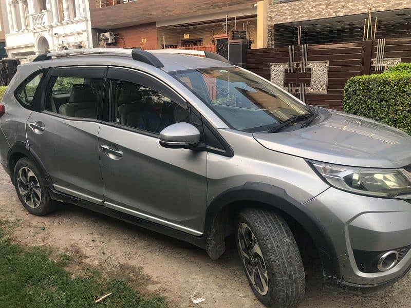 Honda BR-V 2018 fot urgently sale 2