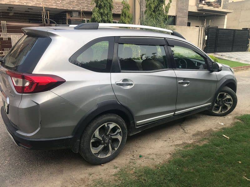 Honda BR-V 2018 fot urgently sale 4