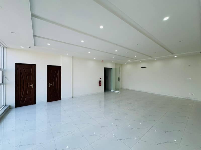 8 Marla Floor available for rent in DHA Phase 5 3