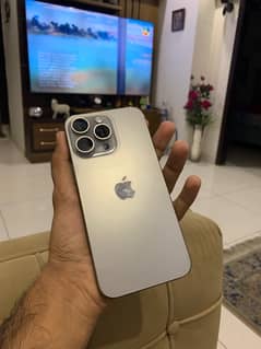 iPhone 15 pro max 0