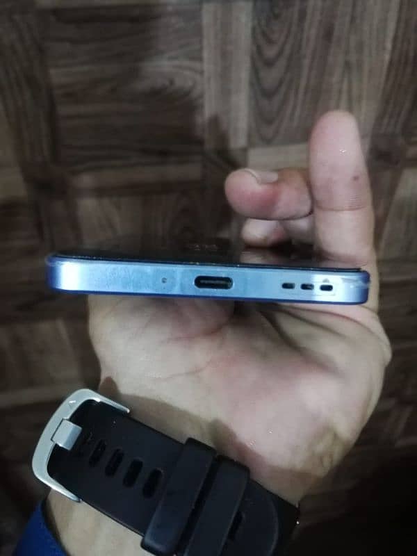 Oppo Reno 11F Sky Blue 3