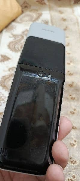 NOKIA 2720 FLIP FOLDING MOBILE 2