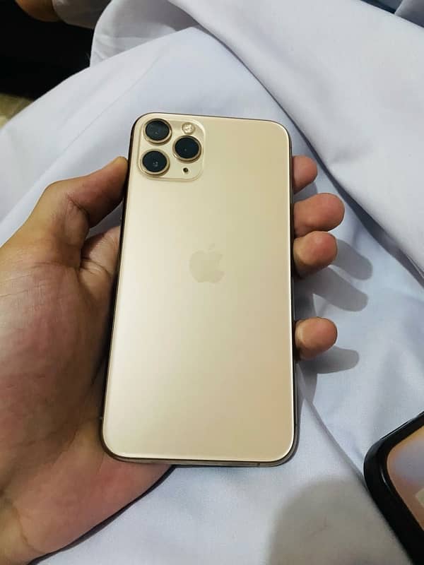 IPHONE 11 PRO 64gb PTA approved 1