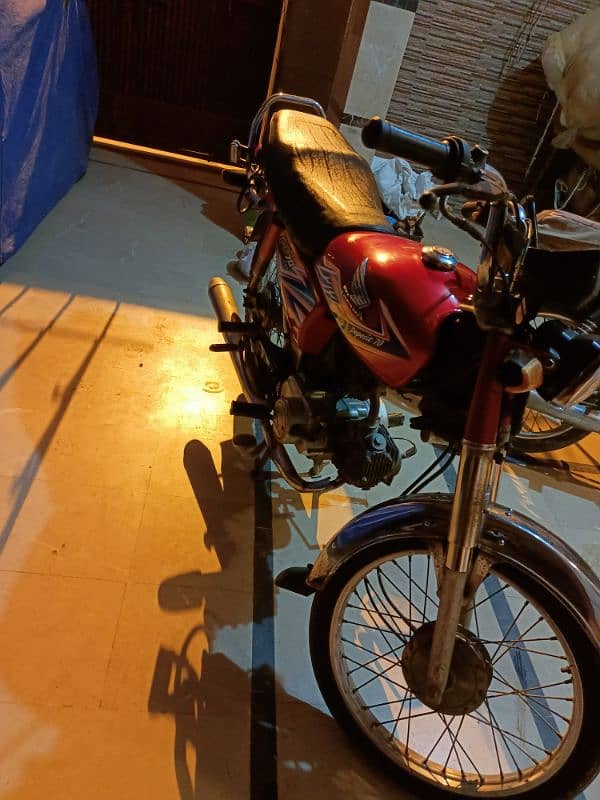 Honda CD 70 2020 ki 08 month ki bike aurgent sale 2