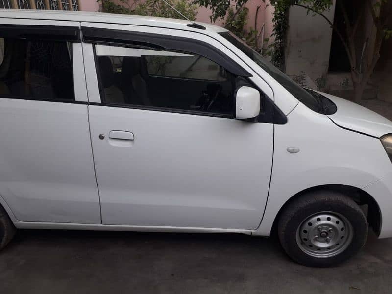 Suzuki Wagon R 2019 8