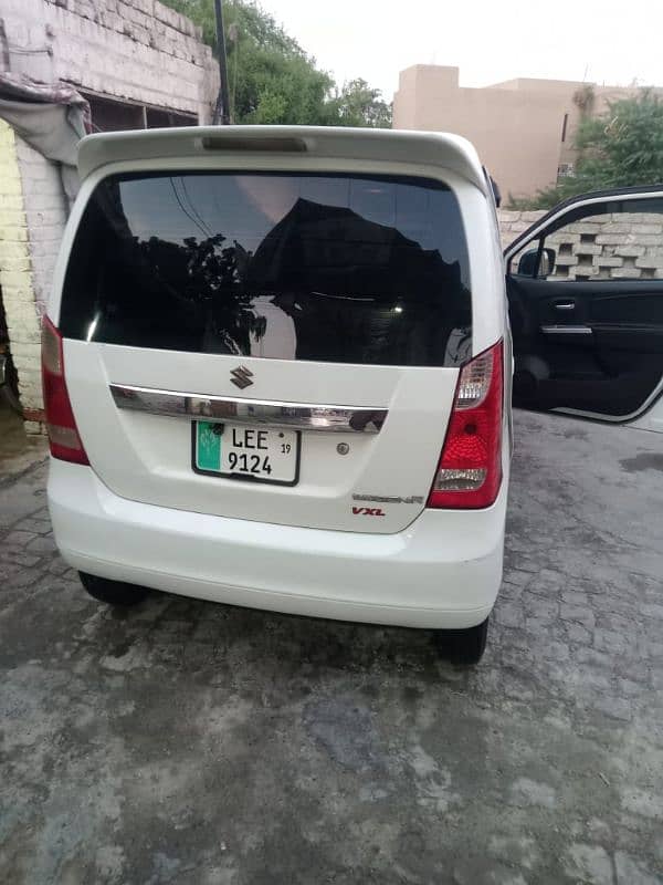 Suzuki Wagon R 2019 11