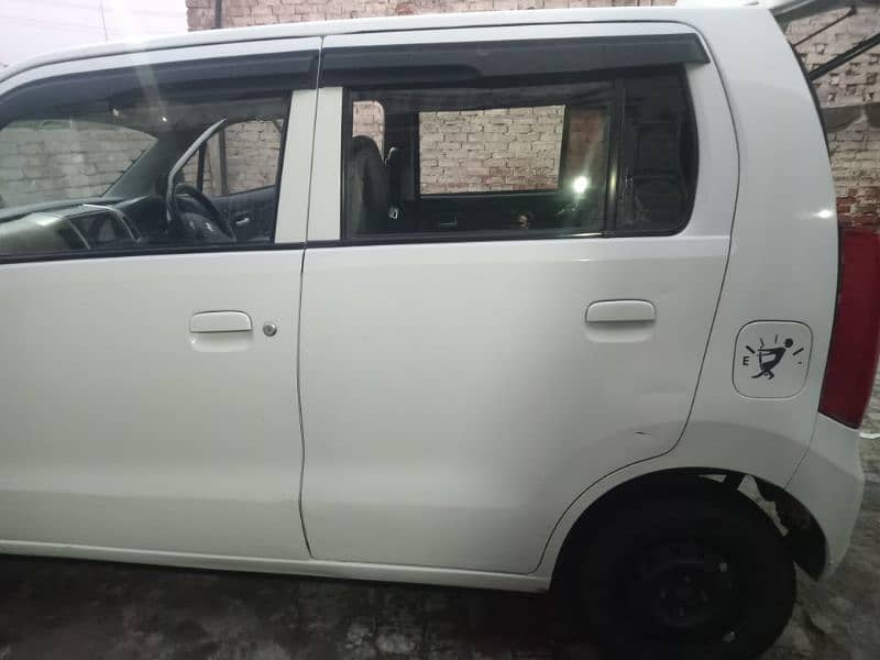 Suzuki Wagon R 2019 12