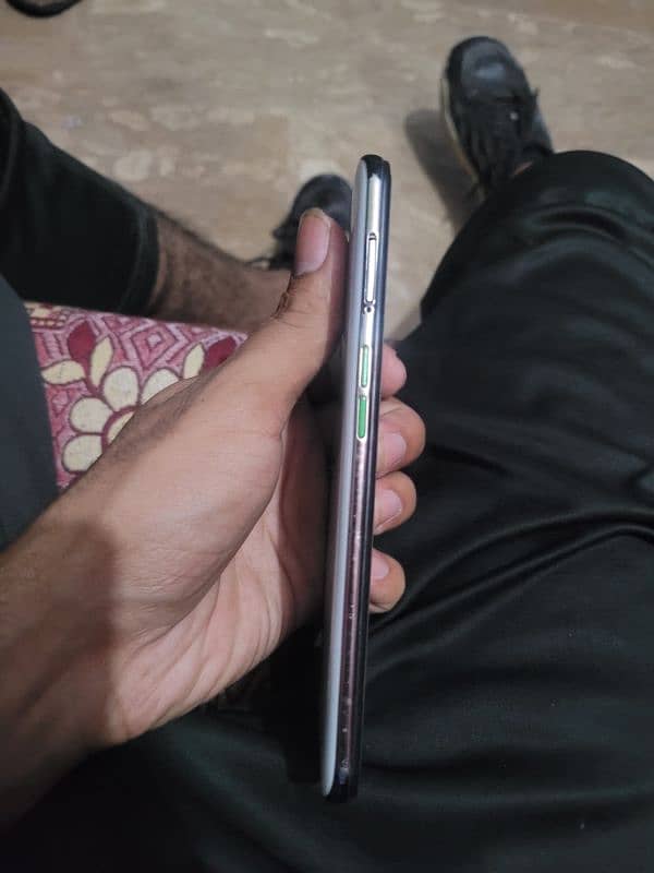 Oppo F11 3