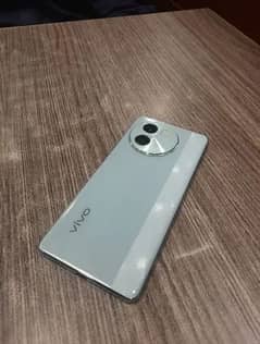 vivo v30e mobile bil kul ok hai condition 10 by 10 hai 0