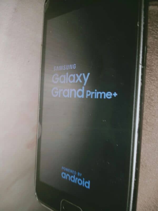 Samsung grand prime plus black colour and 8gb battery health ok 2