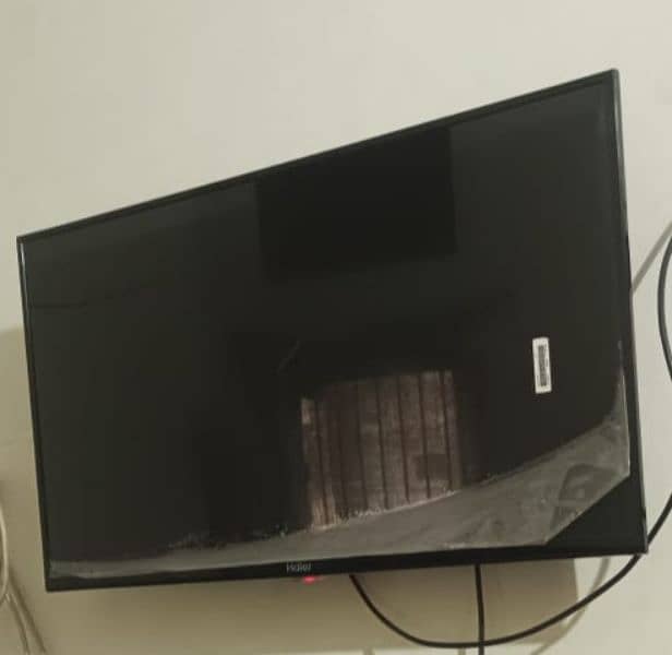 Haier 32 Inches LED 0