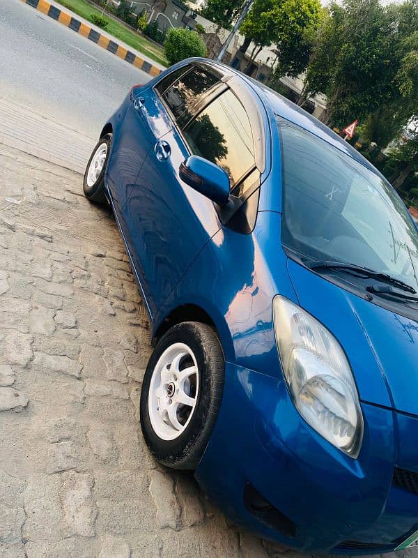 Toyota Vitz 2009 3