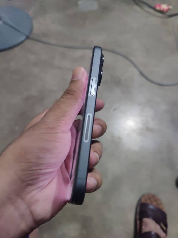 iphone 15 pro 10/10 condition 7