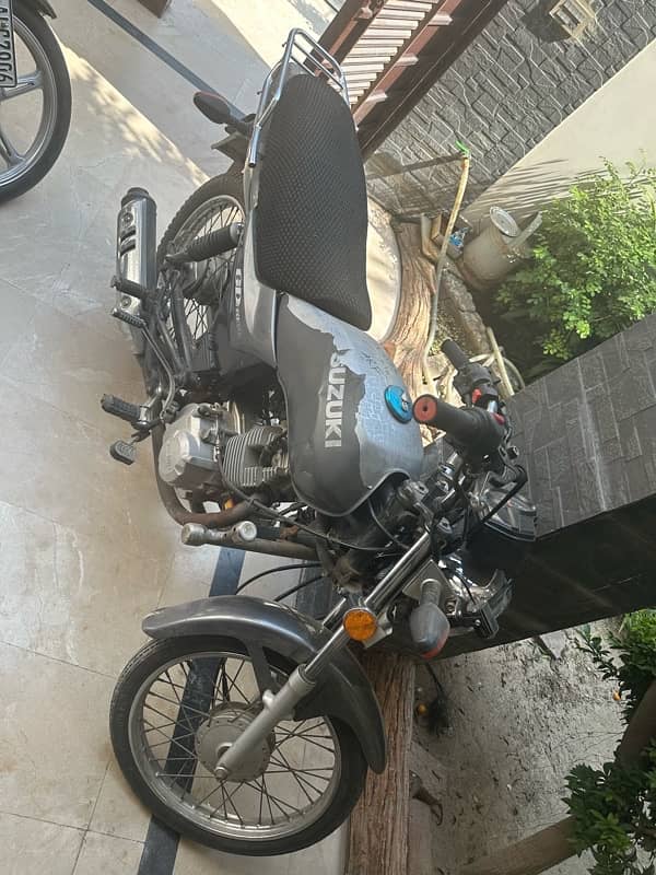 Suzuki gd 110 CBU unit the comfort at the best . 8