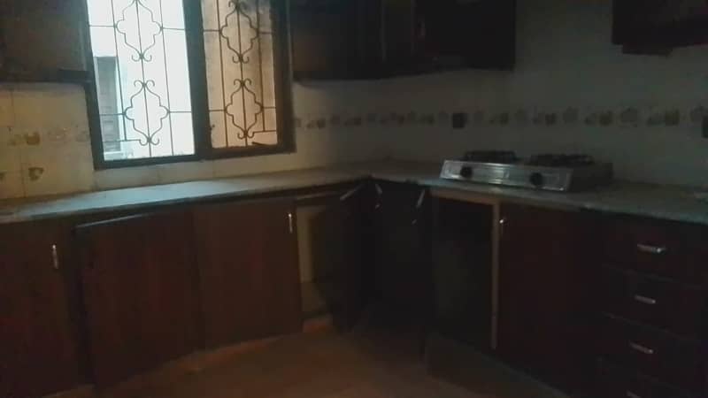 1 kanal double storey house for rent for ofice use main 60feet road 21