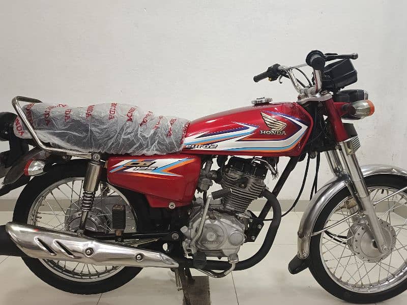 HONDA CG-125 MODEL 2016 4