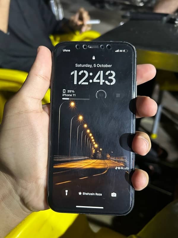 IPhone 11 PTA Approved 128gb Black color 2