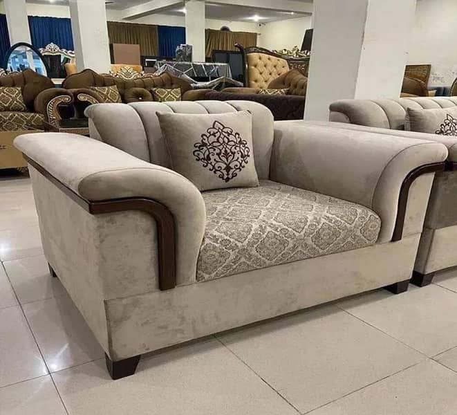 5 seater sofa set 10 yrs warranty 3