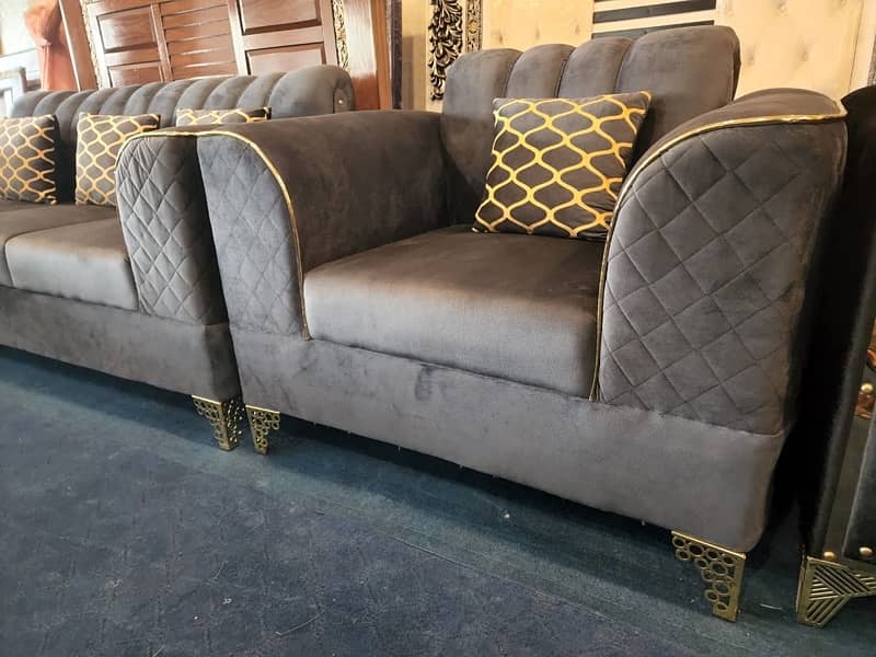 5 seater sofa set 10 yrs warranty 5