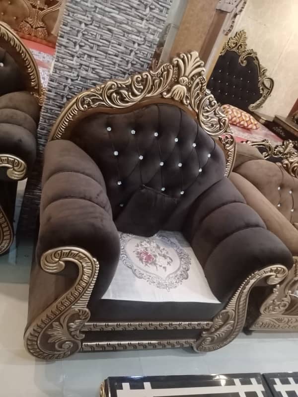 5 seater sofa set 10 yrs warranty 9