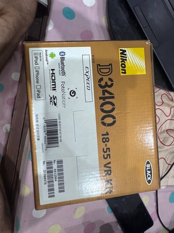 nikon d3400 mint condition 10/10 12