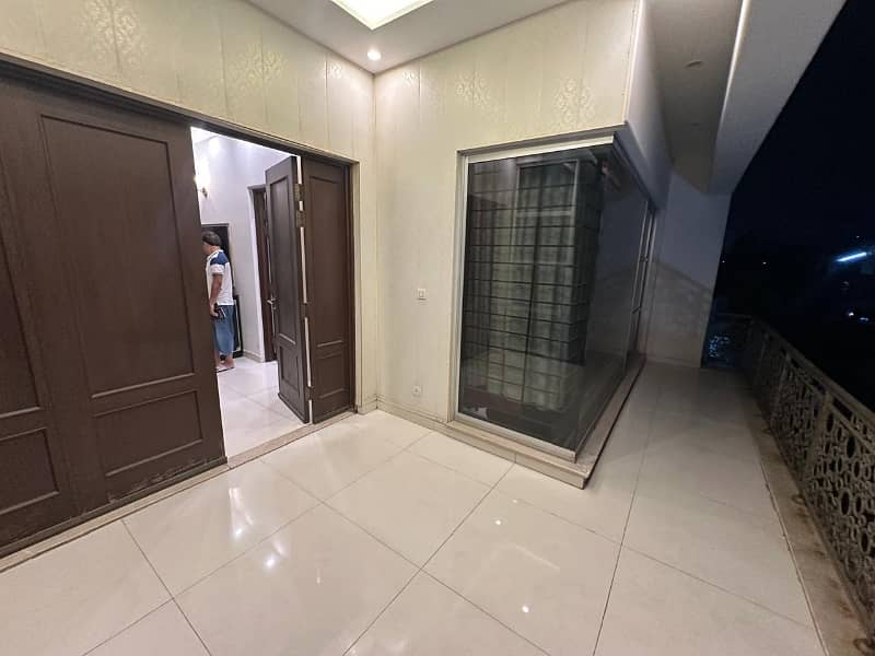 Kanal new 3bed tile floor upper portion in wapda town 0