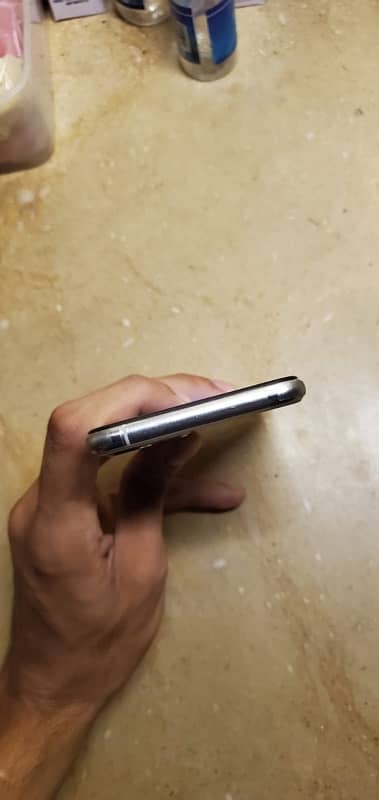 IPHONE 11 PRO 256 GB NON PTA 4