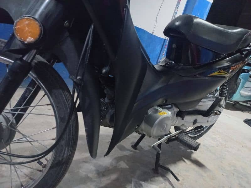 power scooty 70cc automatic mobile no# 03004142432# 17