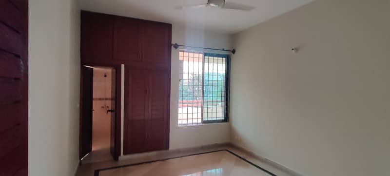 12 Marla Upper Portion available for Rent in G-15 16