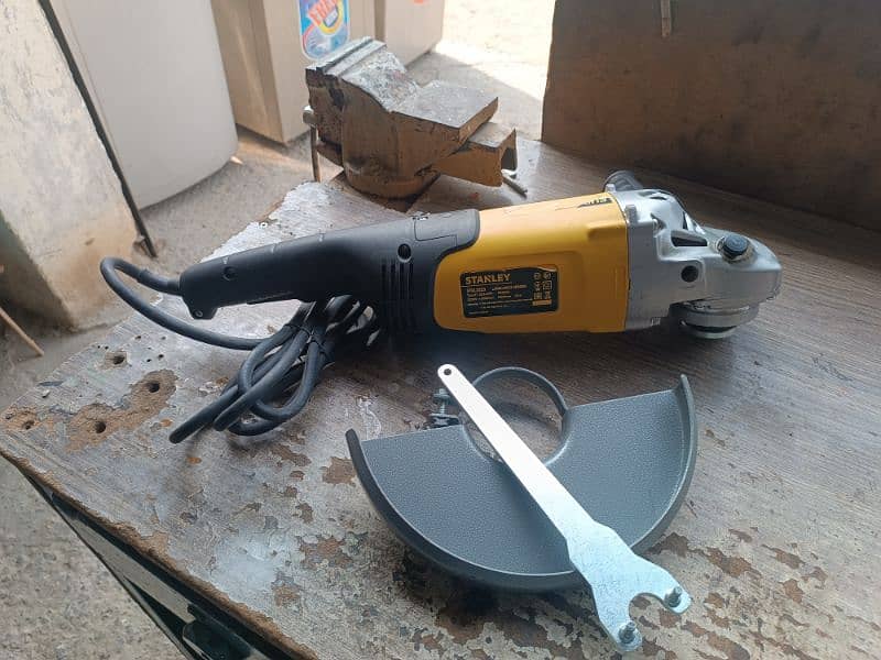 Stanley grinder for sale 2200w 2