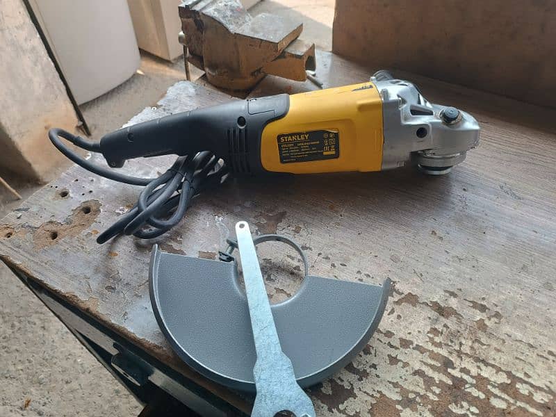 Stanley grinder for sale 2200w 5